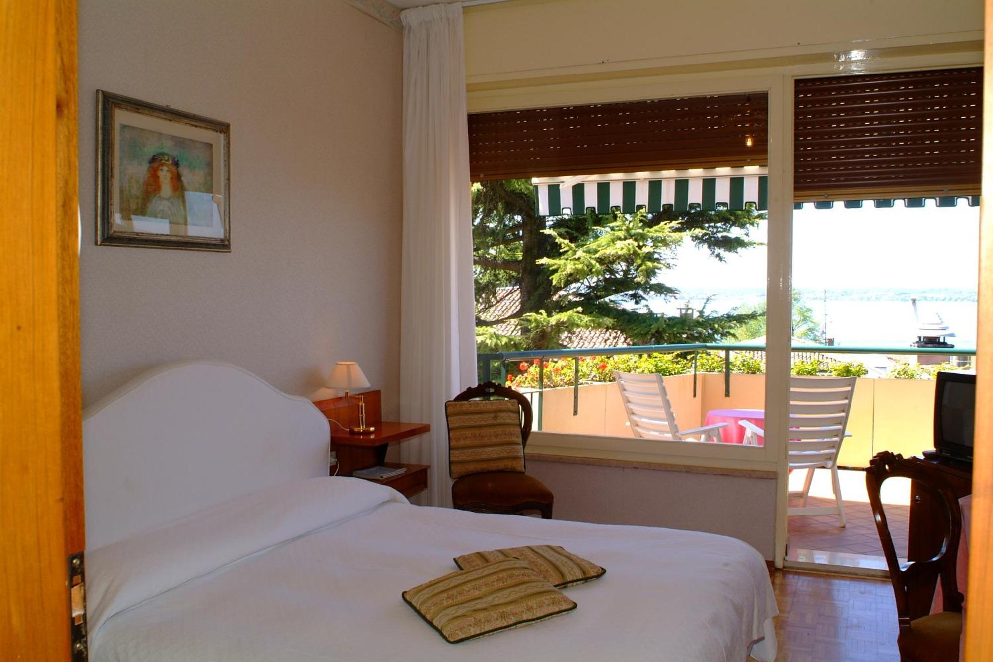 Hotel Broglia Sirmione Kültér fotó