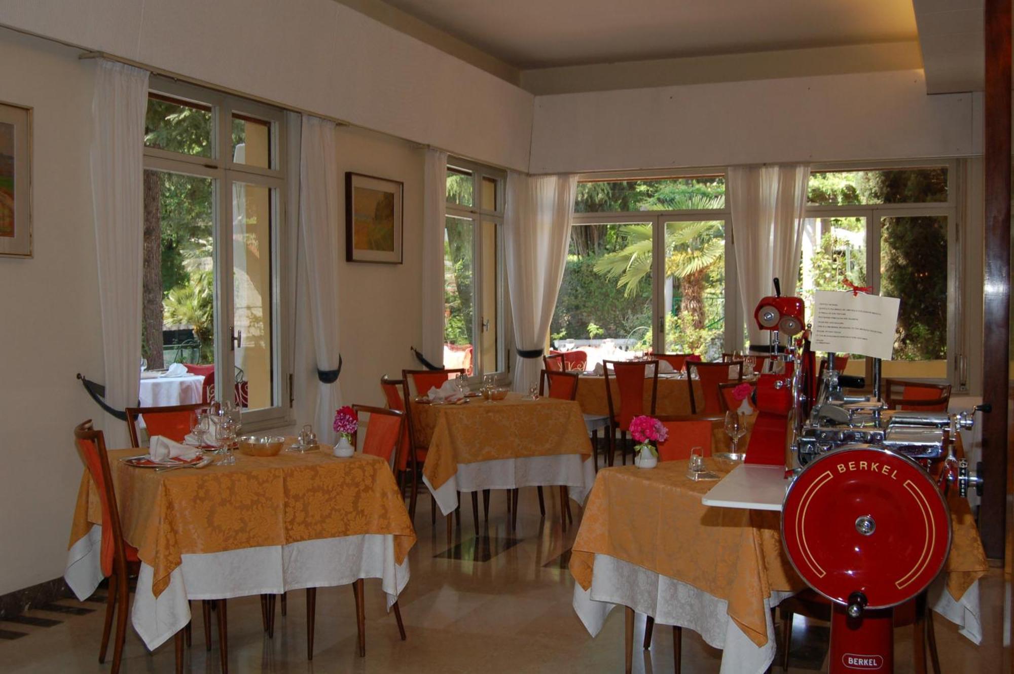 Hotel Broglia Sirmione Kültér fotó