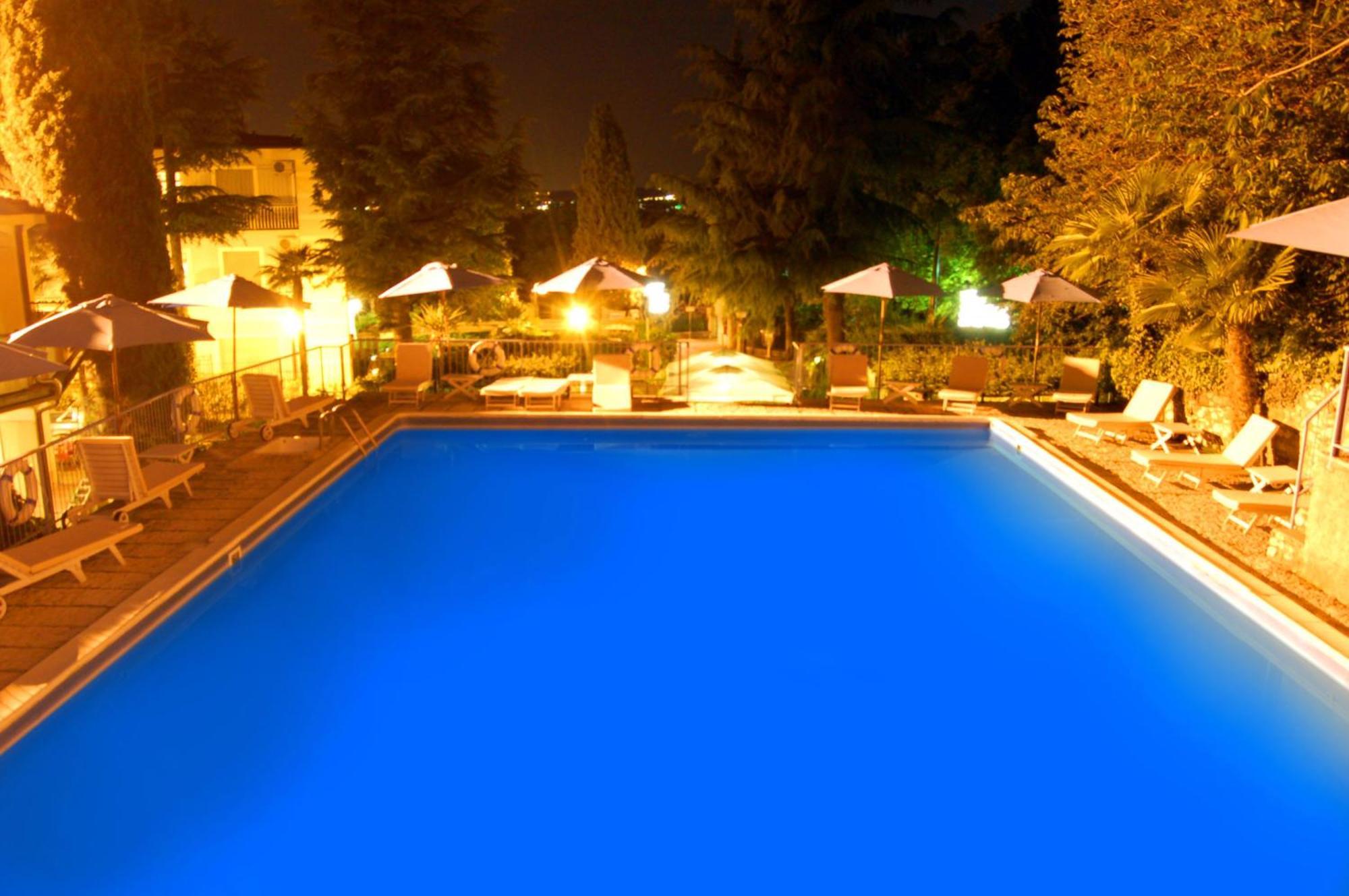 Hotel Broglia Sirmione Kültér fotó