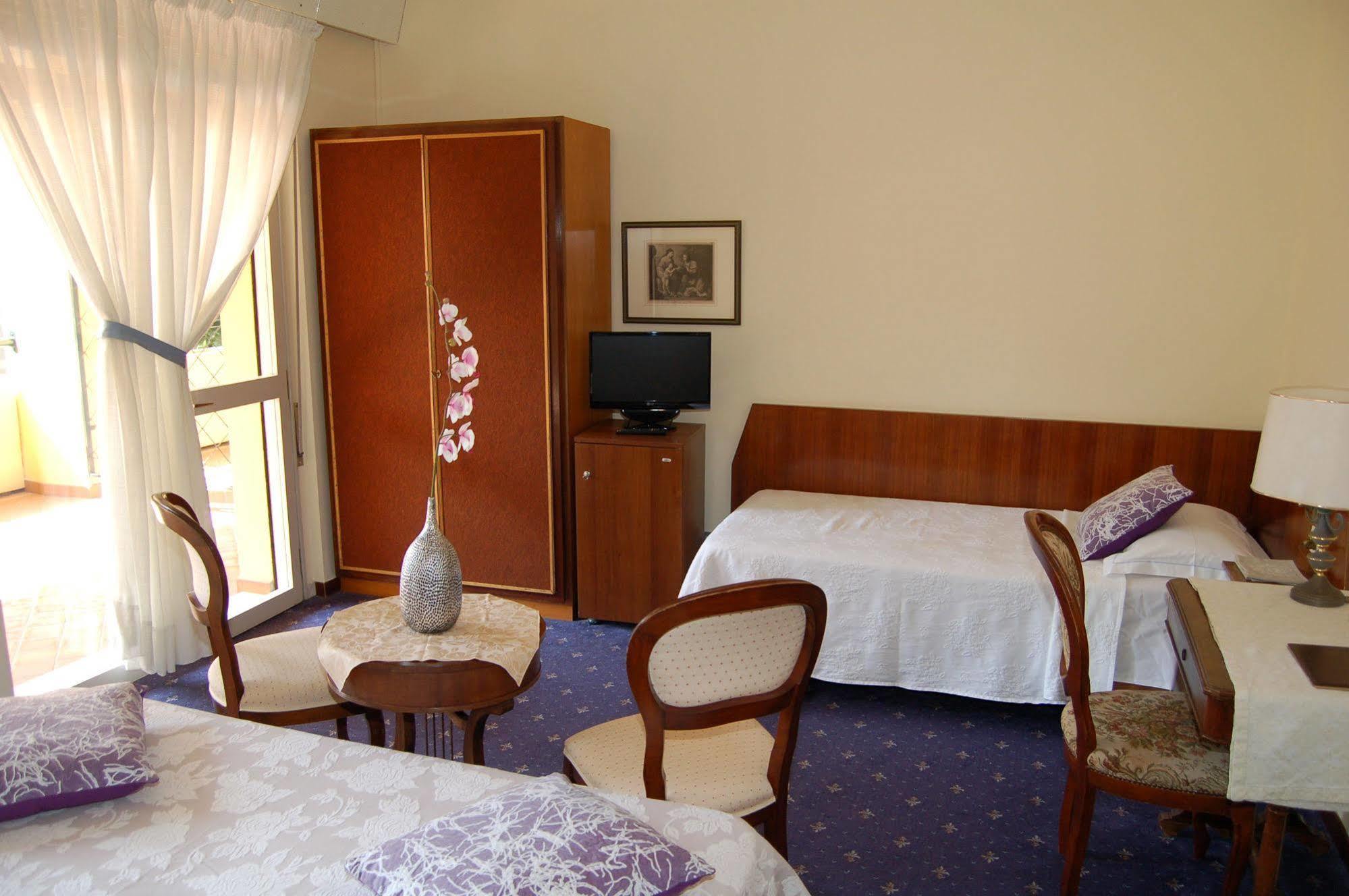 Hotel Broglia Sirmione Kültér fotó