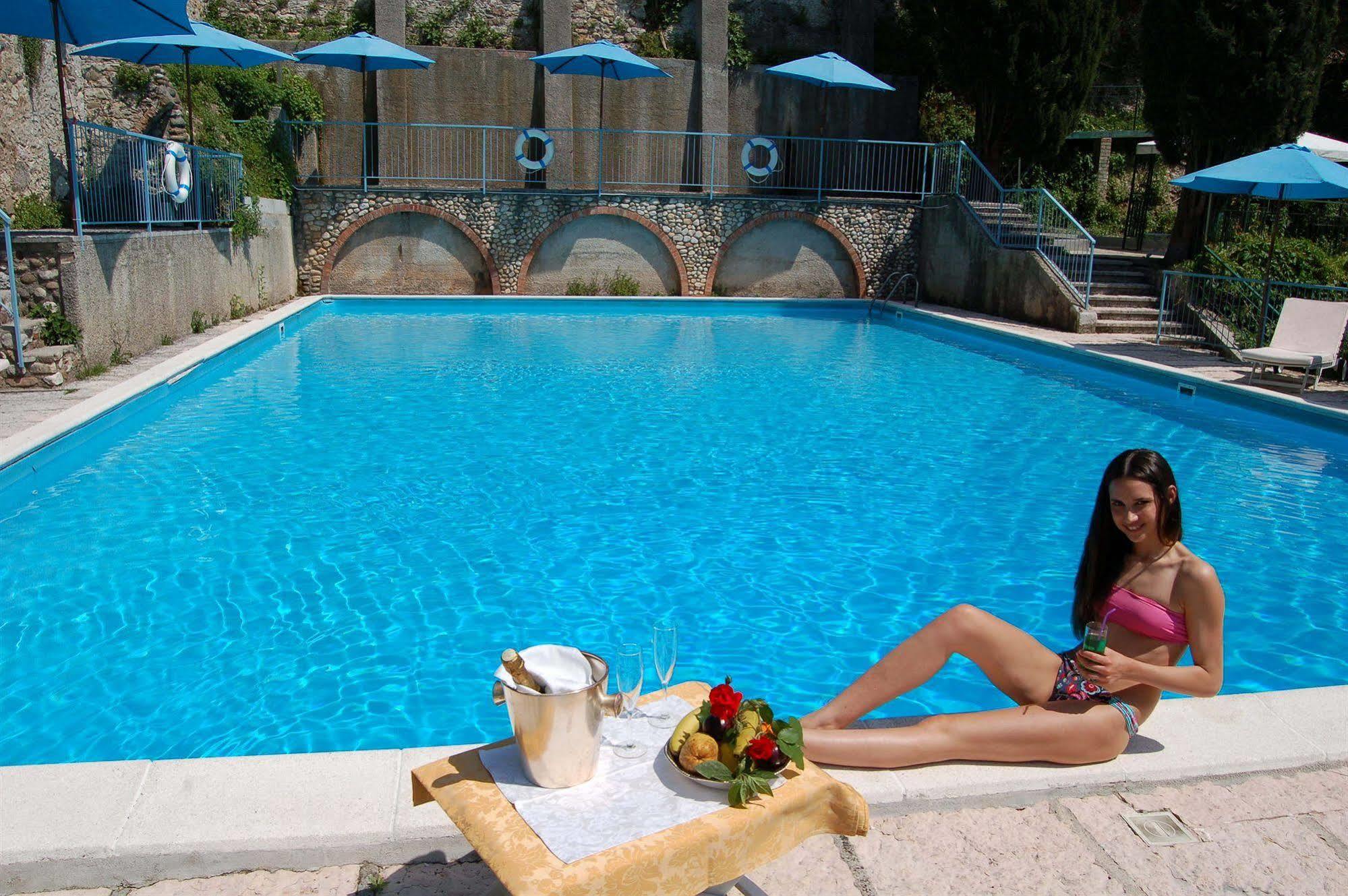 Hotel Broglia Sirmione Kültér fotó